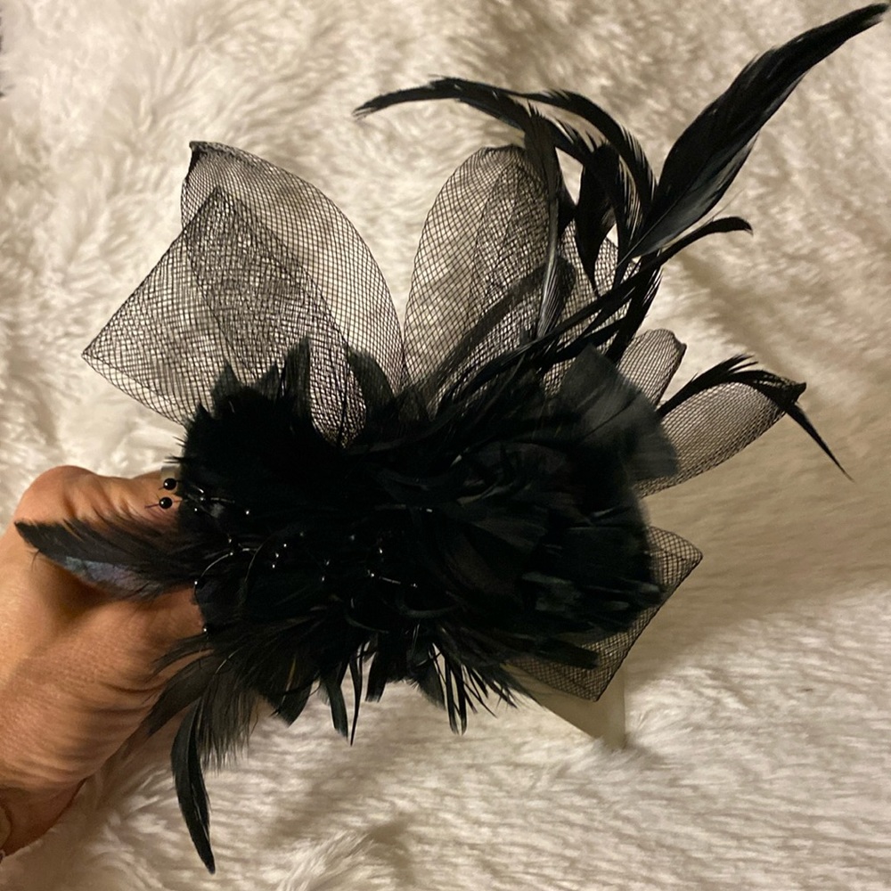 Jeanne Simmons fascinator headband Allie in black one size